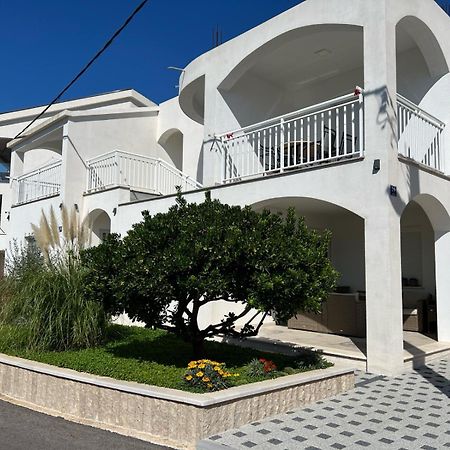 Apartments Obad Neum Luaran gambar