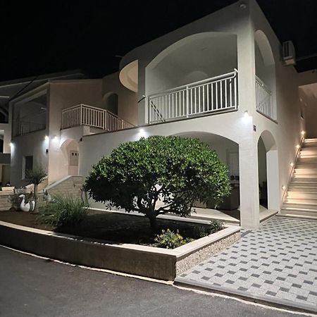 Apartments Obad Neum Luaran gambar